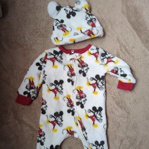 Mickey mouse fleece pajamas set